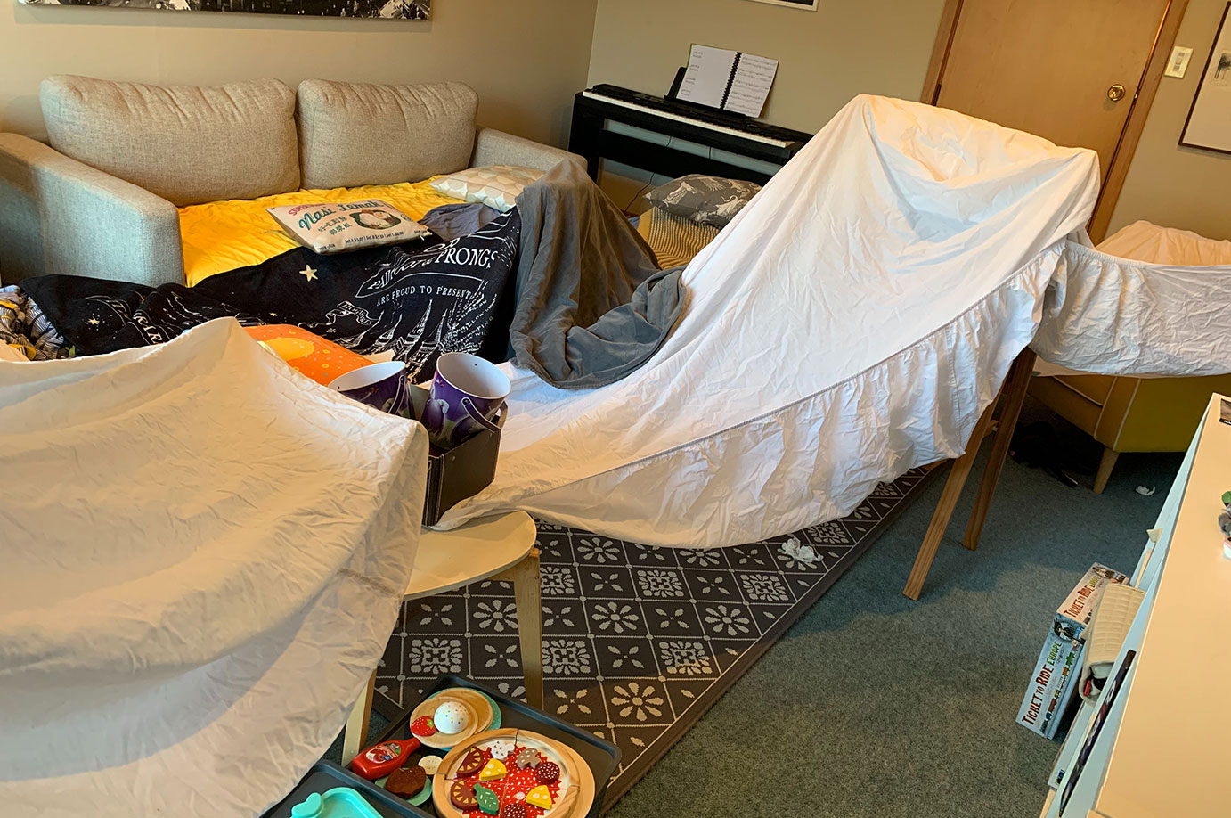 Blanket fort